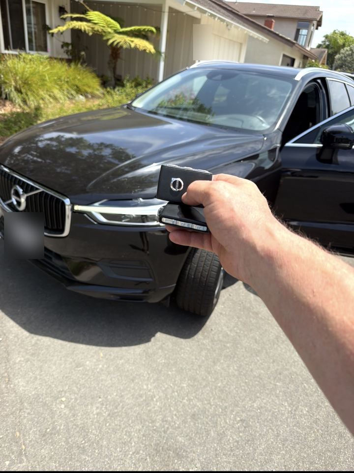 Volvo XC60 key made at the customer's home